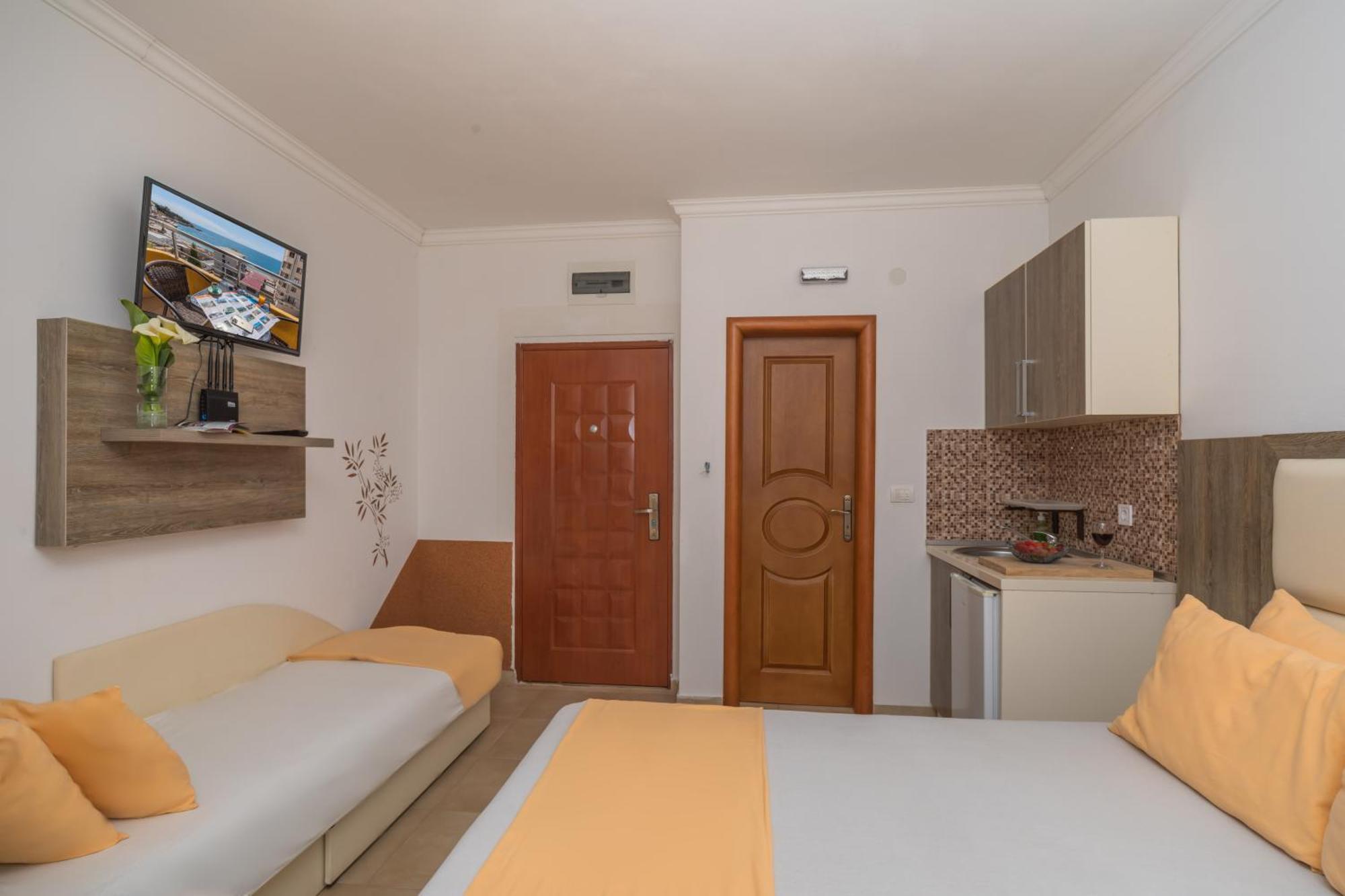 Apartments Dobra Voda Oda fotoğraf