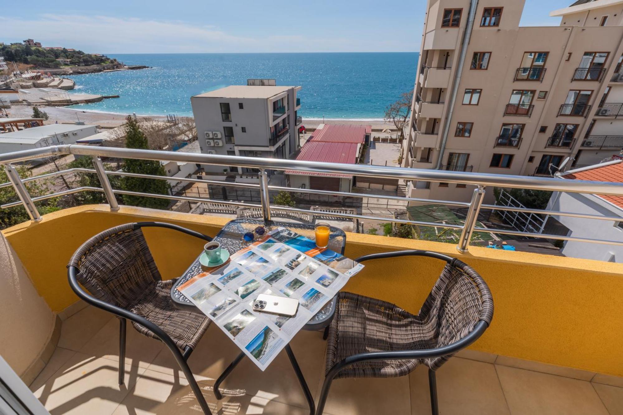 Apartments Dobra Voda Oda fotoğraf