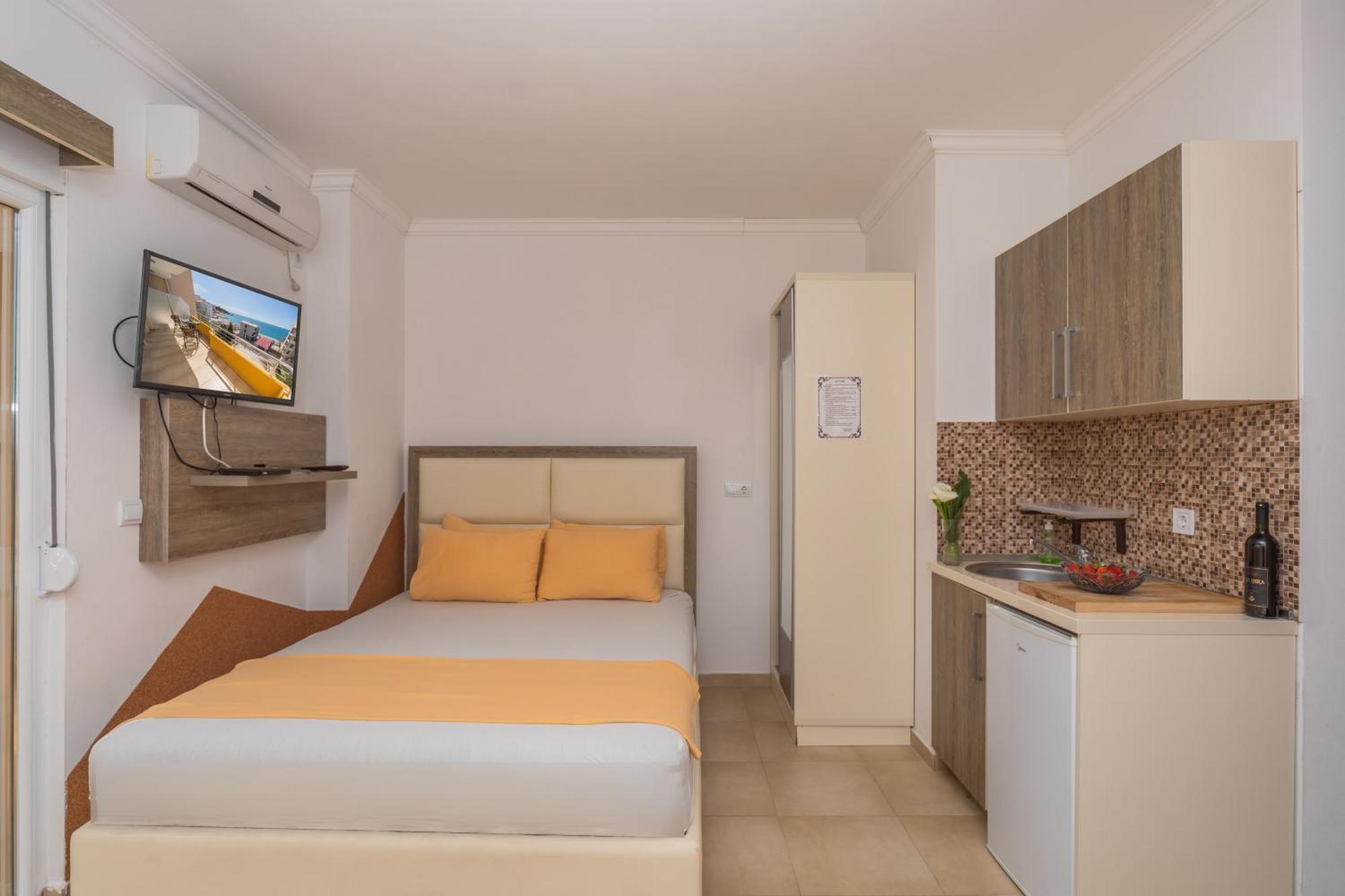 Apartments Dobra Voda Oda fotoğraf