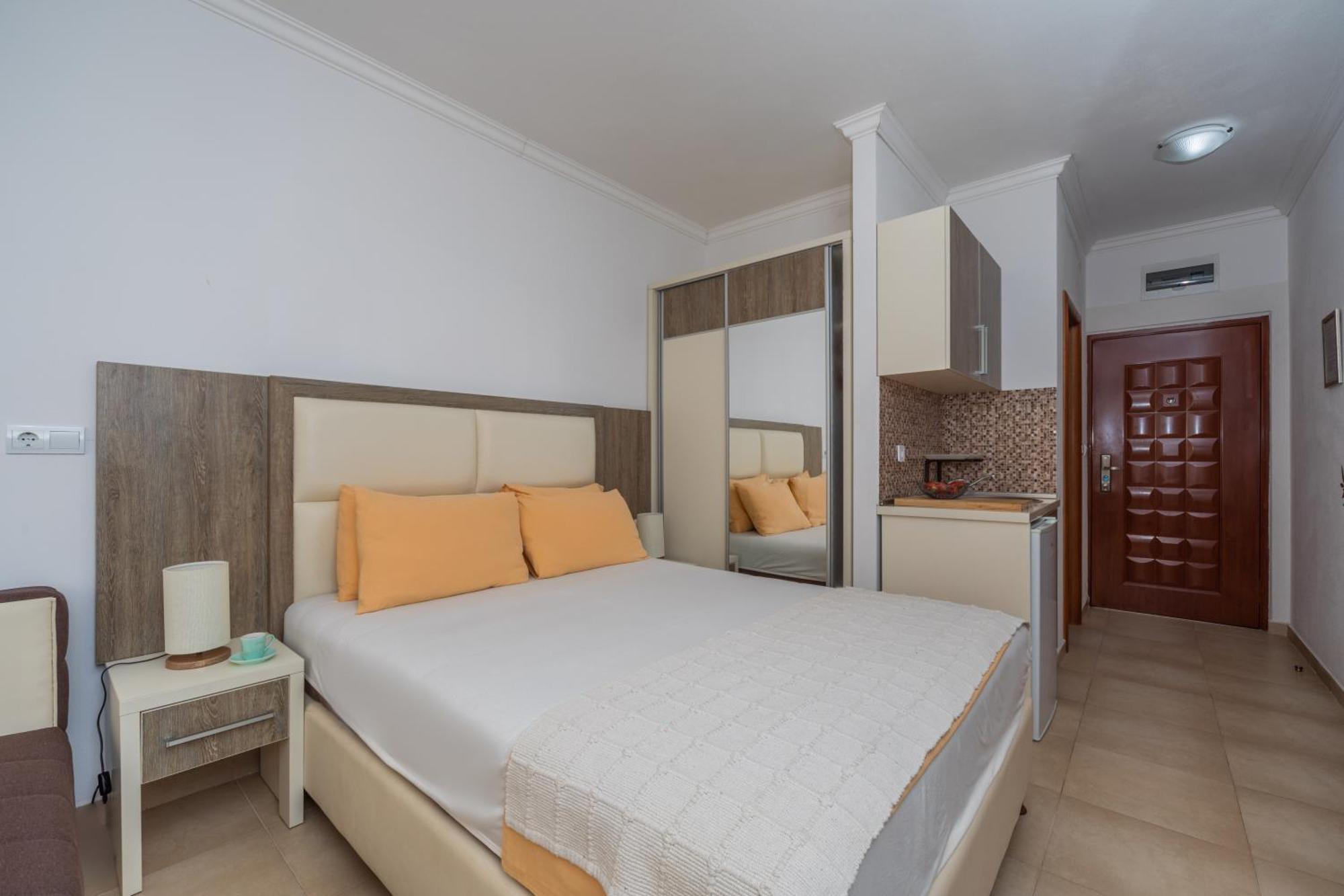 Apartments Dobra Voda Oda fotoğraf